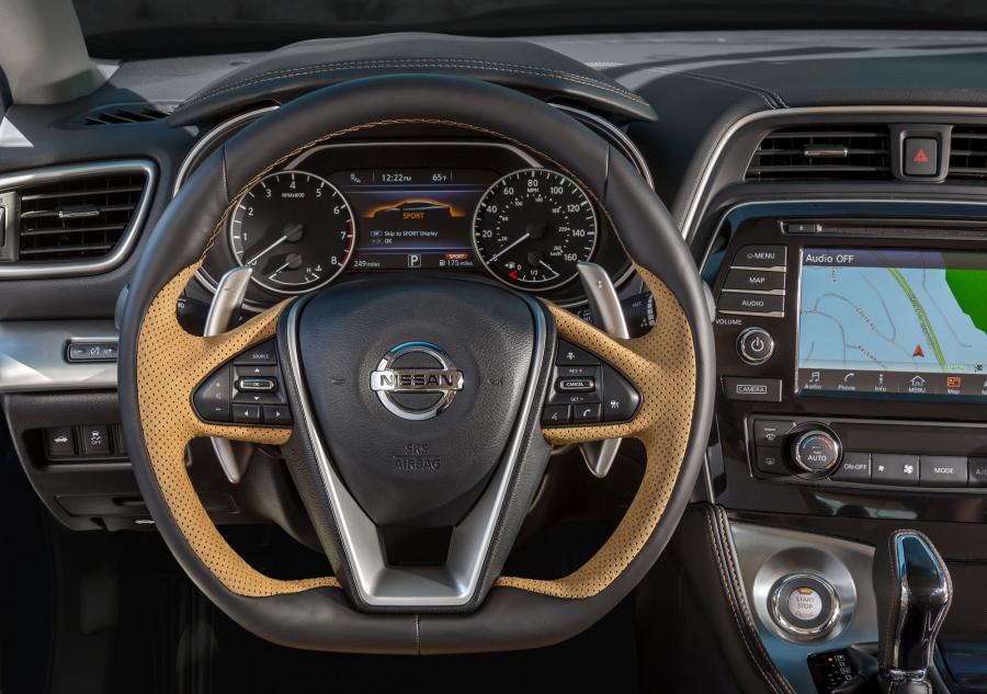  Nissan Maxima 2015 года  (фото 43 из 60)
